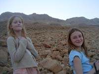 20050328_173_Israel_Ein_Gedi_Rock_Climbers_Rock_Climbing_015